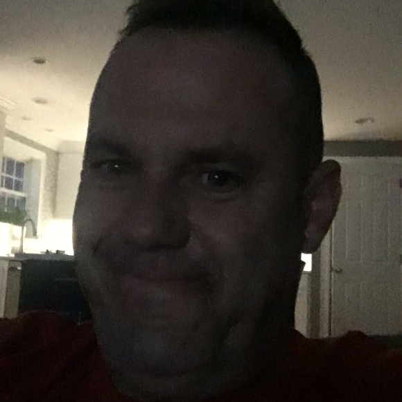 Meet your Posher, Chris - Picture 1 of 1